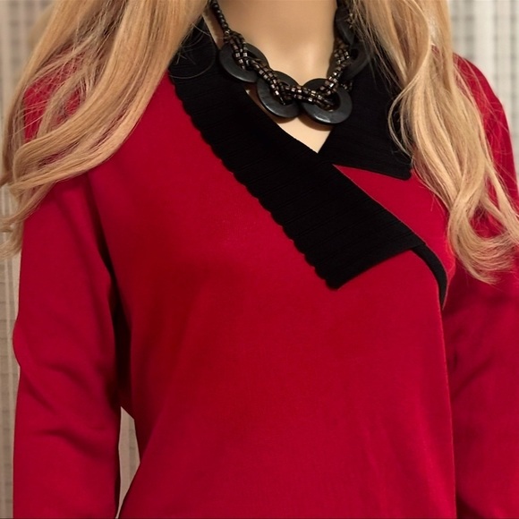 Misook Jackets & Blazers - EXCLUSIVELY MISOOK BEAUTIFUL BLAZER IN A GORGEOUS RED WITH BLACK SIZE LARGE